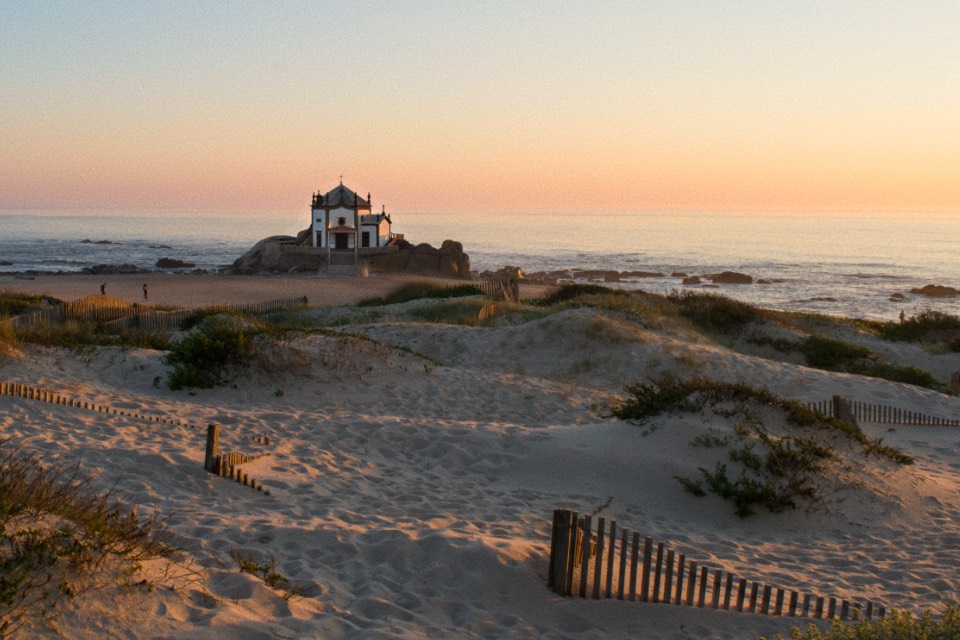Capela do Senhor da Pedra on the beaches of Miramar